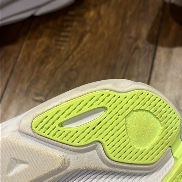 Hoka Clifton 9 grey sneakers - Picture 3 of 5